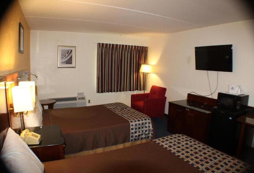 带2个双人床的标准工作室, Americas Best Value Inn Geneva