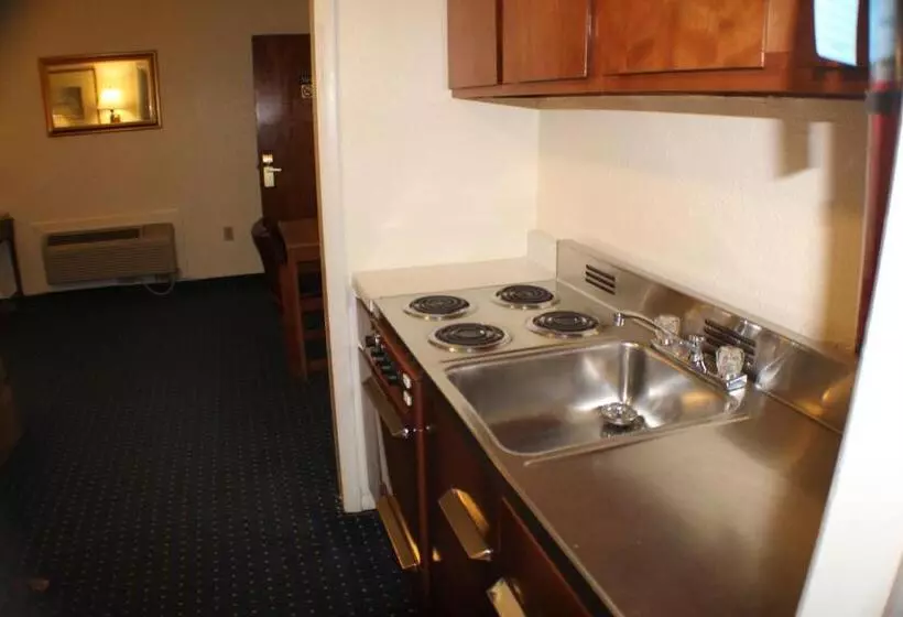 スイート, Americas Best Value Inn Geneva