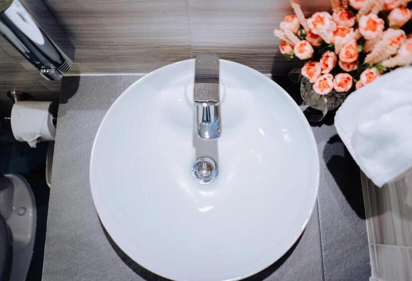 اتاق لوکس, Venedik