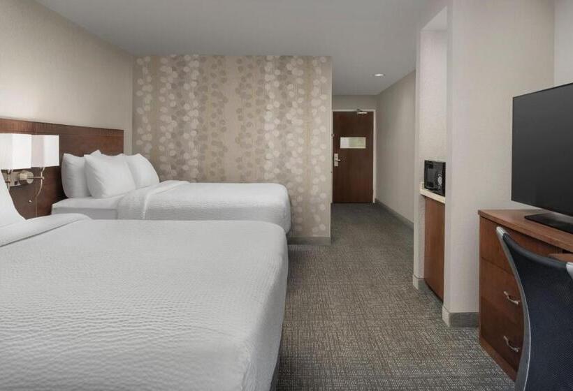 غرفة قياسية, Courtyard Chico