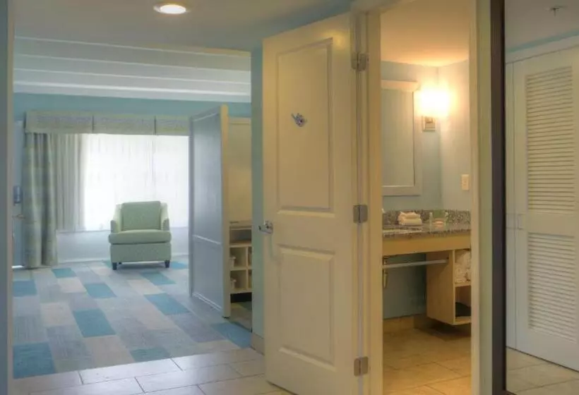 キングサイズベッドのスイートルーム, Holiday Inn Resort Jekyll Island, An Ihg
