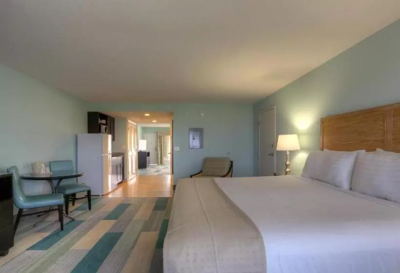 キングサイズベッドのスイートルーム, Holiday Inn Resort Jekyll Island, An Ihg