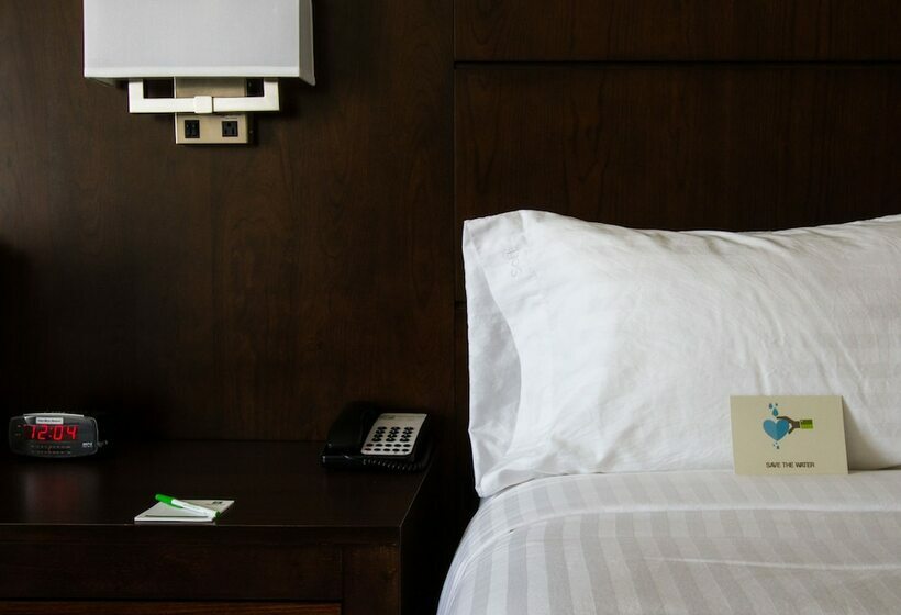 غرفة قياسية سرير مزدوج, Holiday Inn Victorville, An Ihg