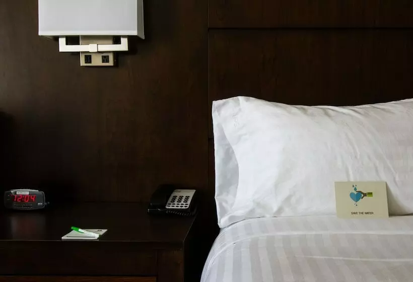ダブルベッドスタンダードルーム, Holiday Inn Victorville, An Ihg