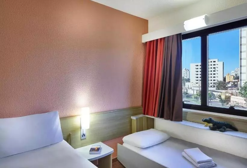 スタンダードルーム, Ibis Taubate