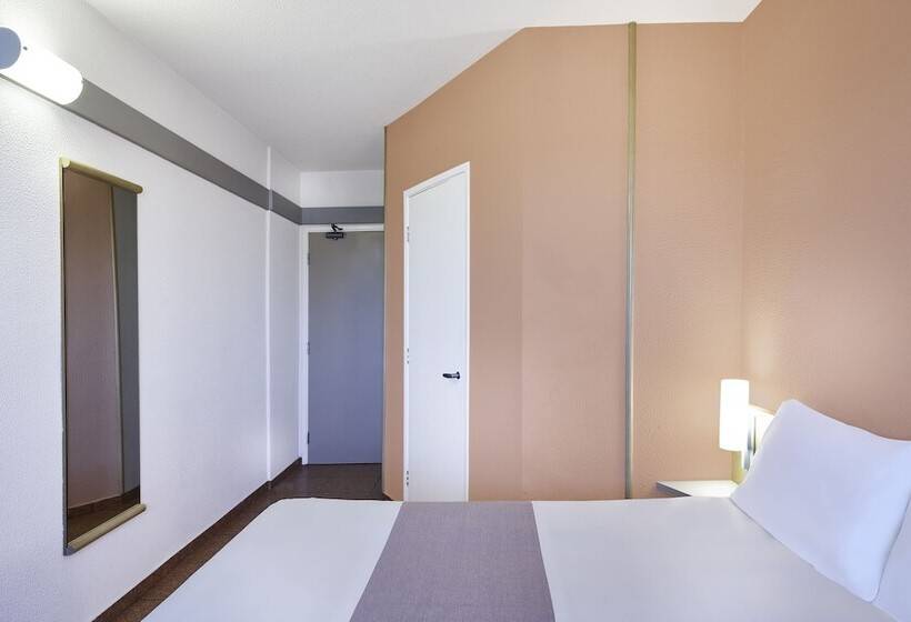 Номер Стандарт, Ibis Taubate