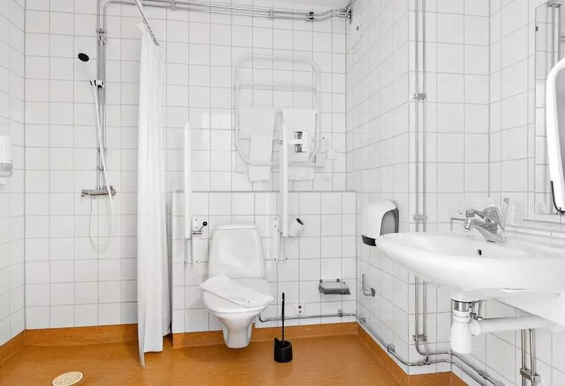 身障者適用スタンダードルーム, L Falköping, Sure Hotel Collection By Best Western