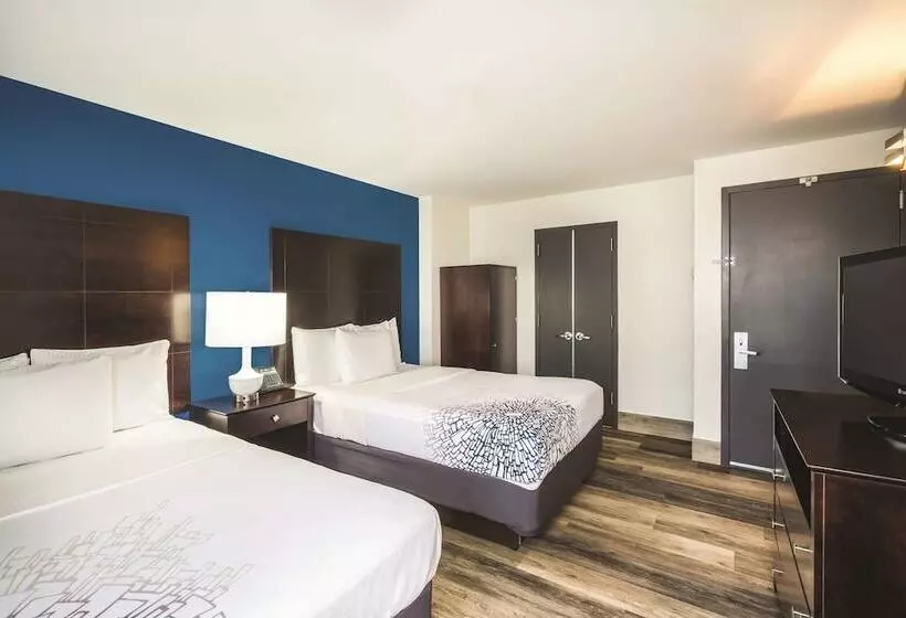 ２ダブルベッドのスタンダードルーム, La Quinta By Wyndham Brooklyn Downtown