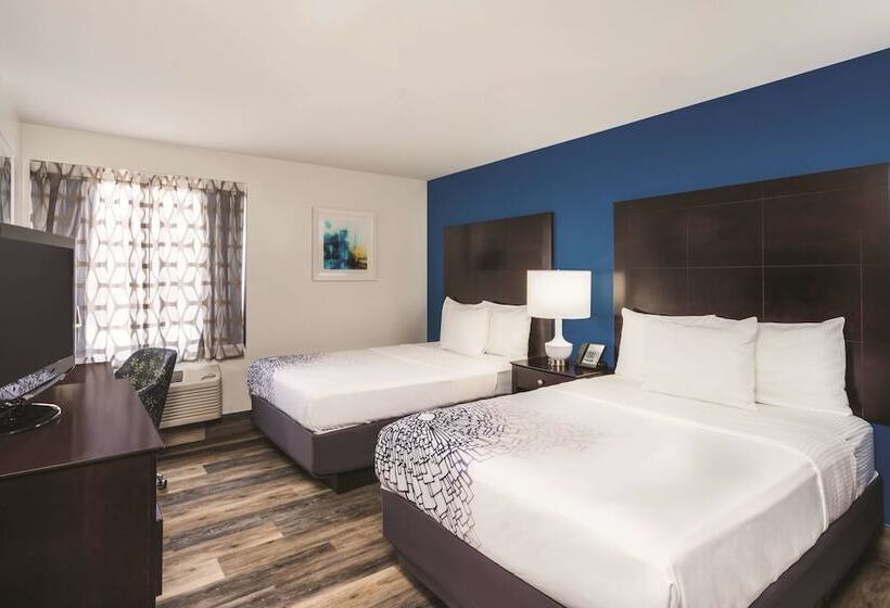 带2个双人床的标准工作室, La Quinta By Wyndham Brooklyn Downtown