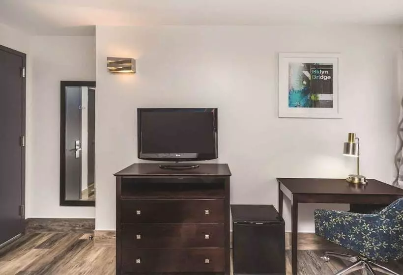 ２ダブルベッドのスタンダードルーム, La Quinta By Wyndham Brooklyn Downtown