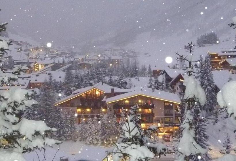 バルコニー付スイート, Lech & Residenz Chesa Rosa