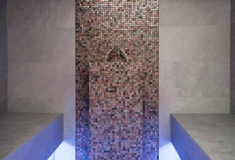 バルコニー付きスーペリアルーム, Lech & Residenz Chesa Rosa