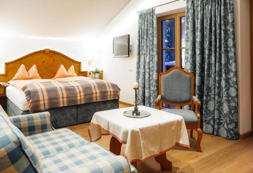 バルコニー付きスーペリアルーム, Lech & Residenz Chesa Rosa