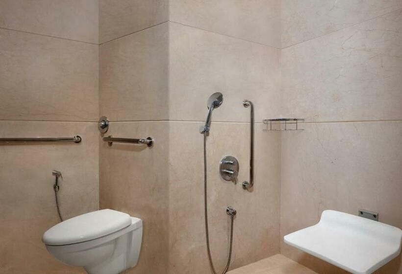 Номер Executive Кровать Кинг, Surat Marriott