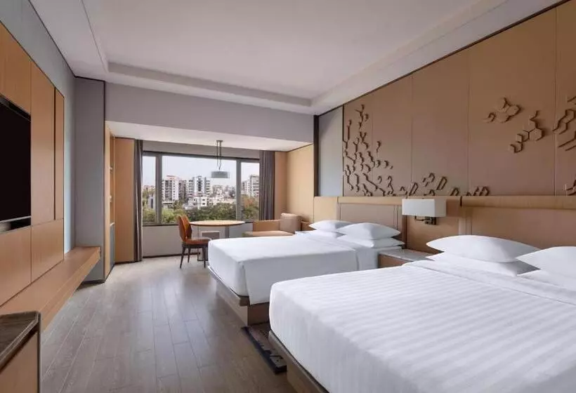 エクゼクティブルーム, Surat Marriott