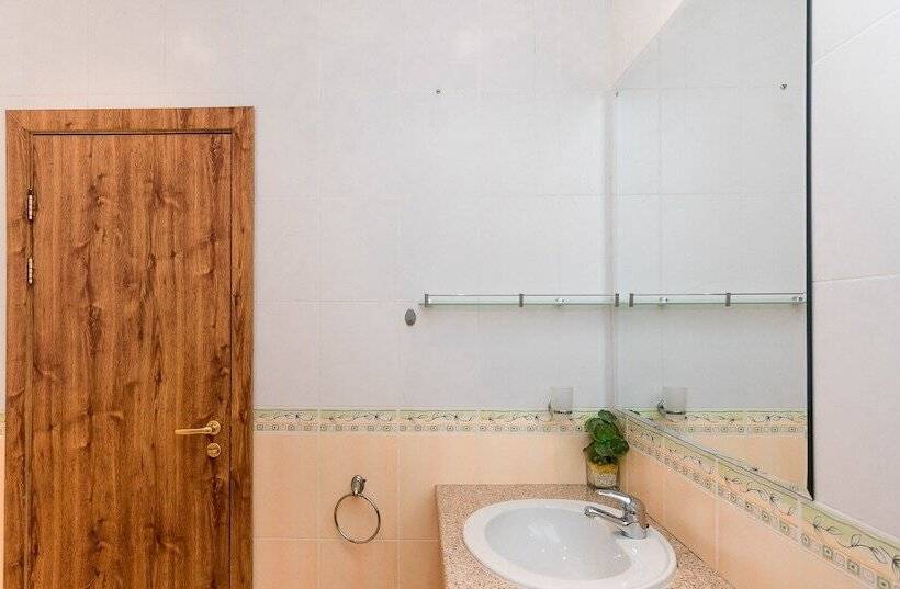 标准工作室带阳台, Tsb Sunny Victory