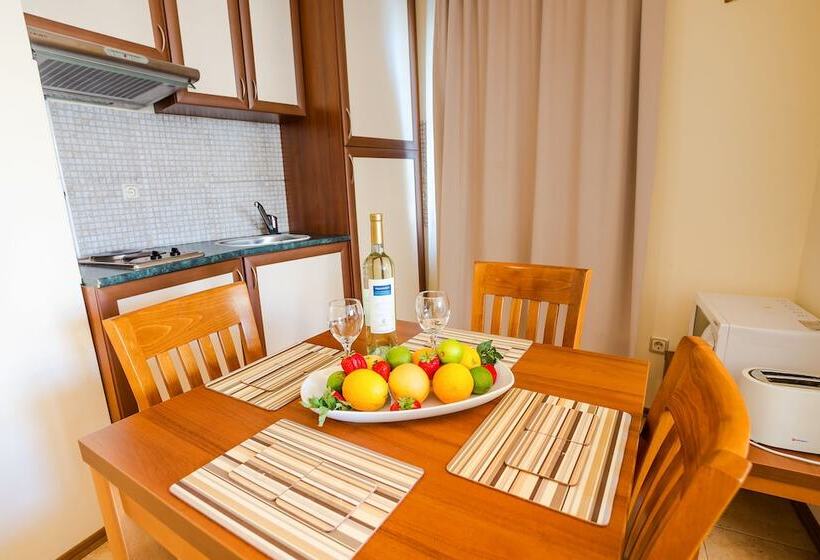 标准工作室带阳台, Tsb Sunny Victory