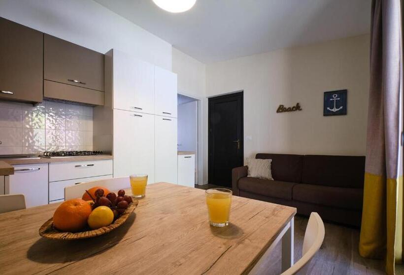 带1个卧室的高级公寓, Villaggio Turistico Lugana Marina