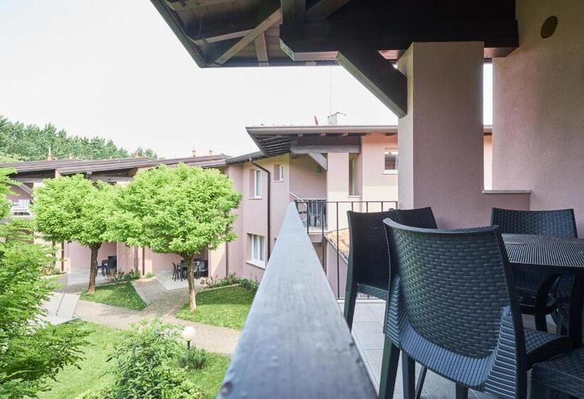 带1个卧室的高级公寓, Villaggio Turistico Lugana Marina