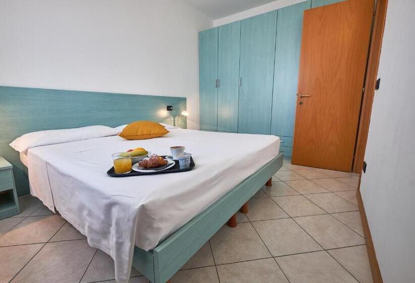 Apartamento Superior 1 Dormitório, Villaggio Turistico Lugana Marina