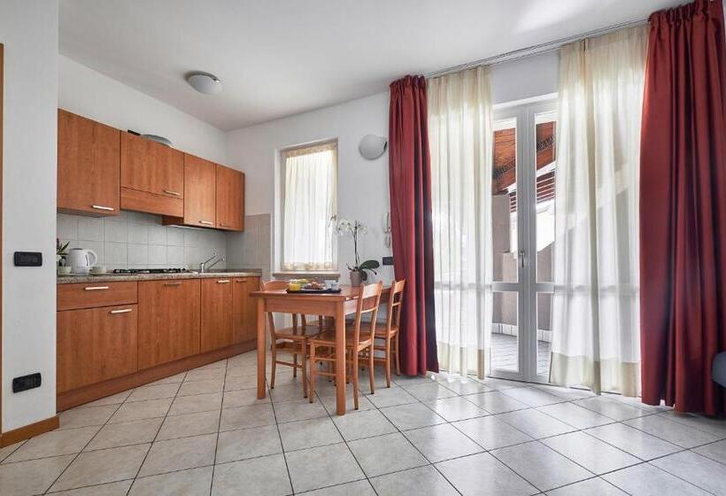 带1个卧室的高级公寓, Villaggio Turistico Lugana Marina