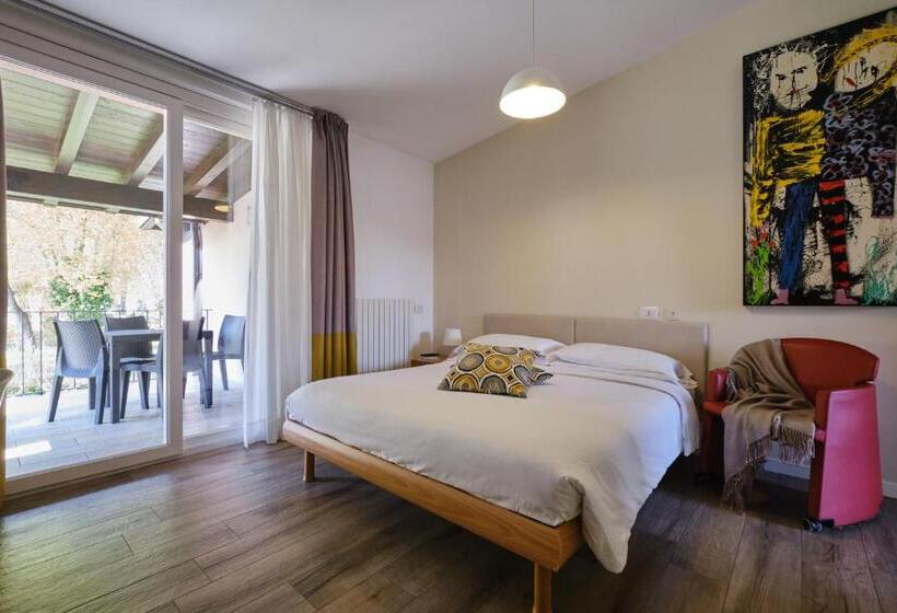 Escritório Estándar, Villaggio Turistico Lugana Marina