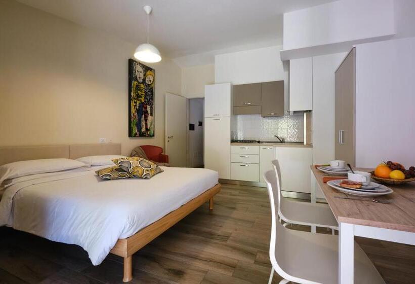 标准工作室, Villaggio Turistico Lugana Marina