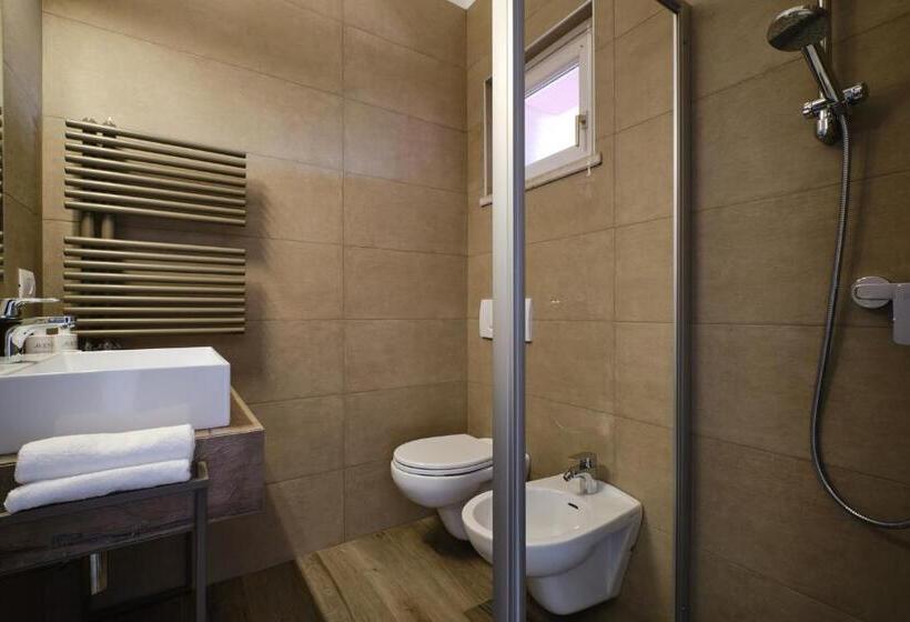 1 Bedroom Apartment Lake View, Villaggio Turistico Lugana Marina