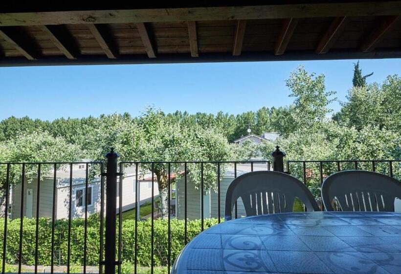 Escritório Estándar, Villaggio Turistico Lugana Marina