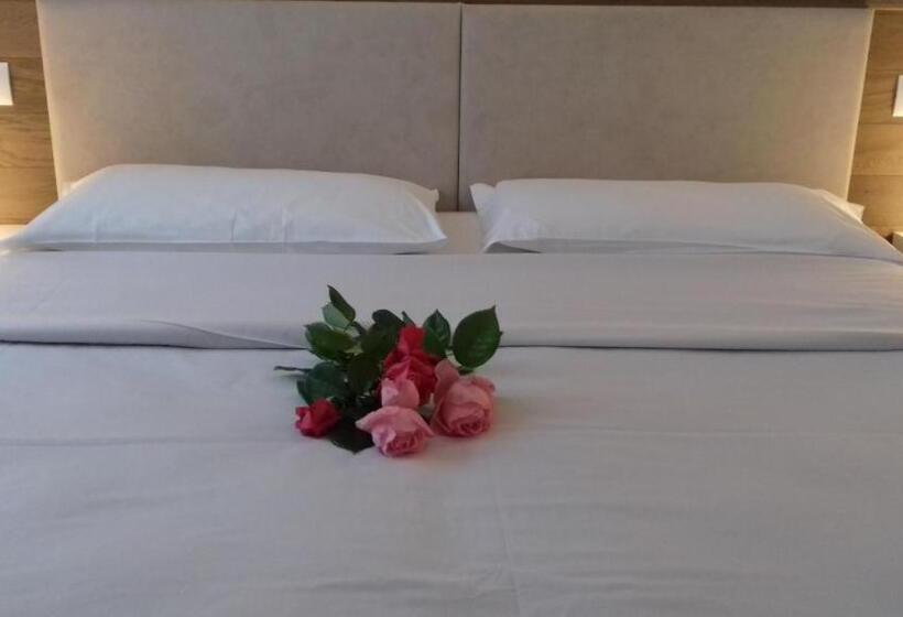 Apartamento Superior 1 Dormitório, Villaggio Turistico Lugana Marina