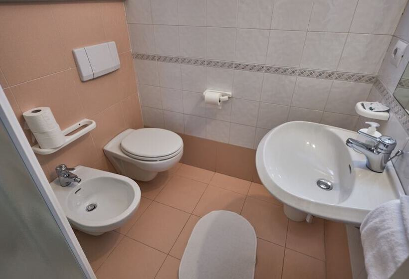 Apartamento 1 Dormitório, Villaggio Turistico Lugana Marina