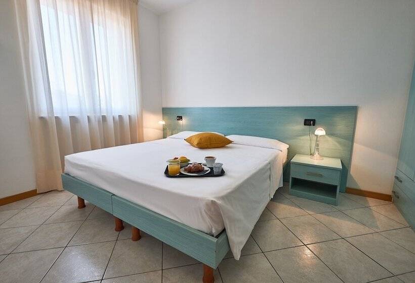 Apartamento 1 Dormitório, Villaggio Turistico Lugana Marina