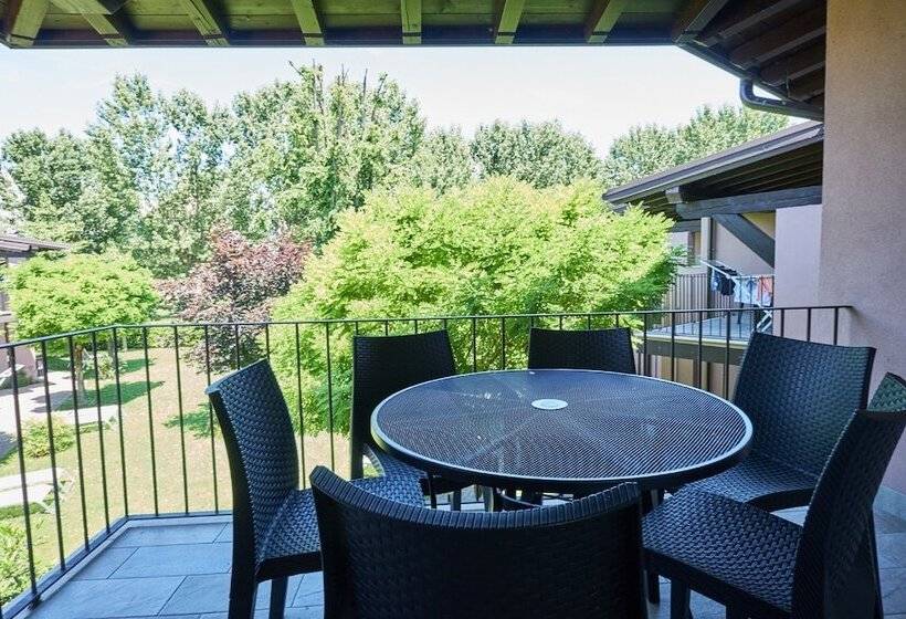 Apartamento 2 Dormitórios, Villaggio Turistico Lugana Marina