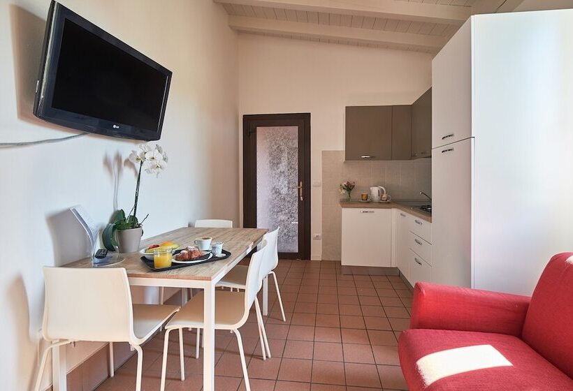 带2个卧室的公寓, Villaggio Turistico Lugana Marina