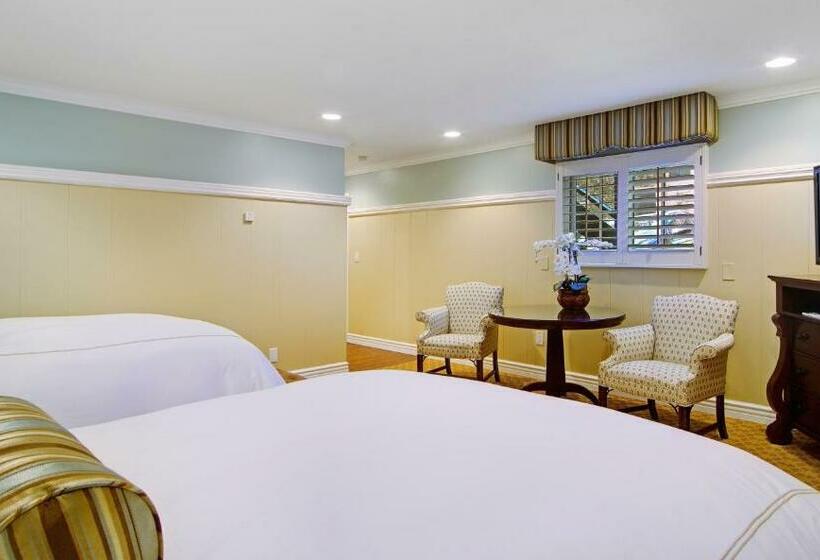 Номер Стандарт, Wayside Inn