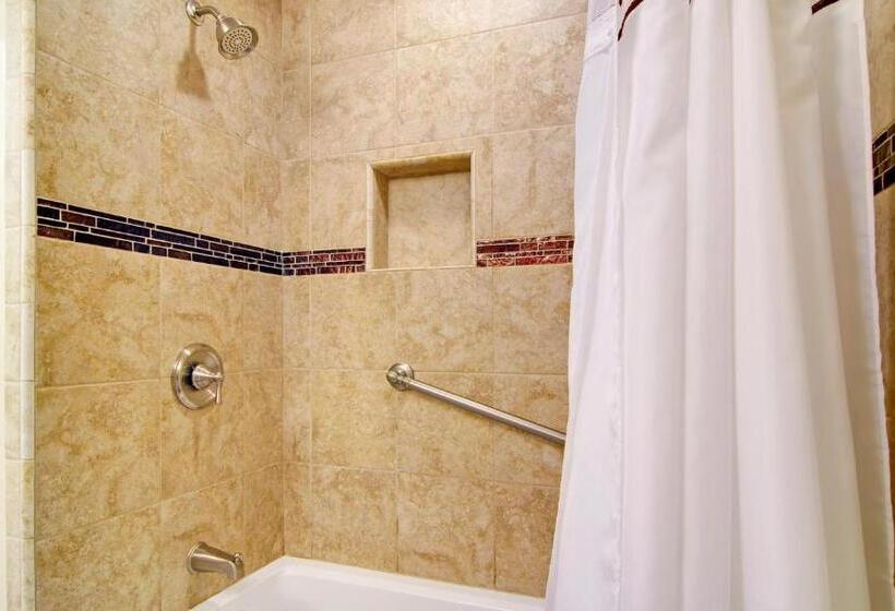 Номер Стандарт, Wayside Inn