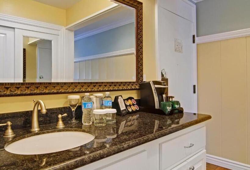 Стандартный Номер Кровать Кинг, Wayside Inn