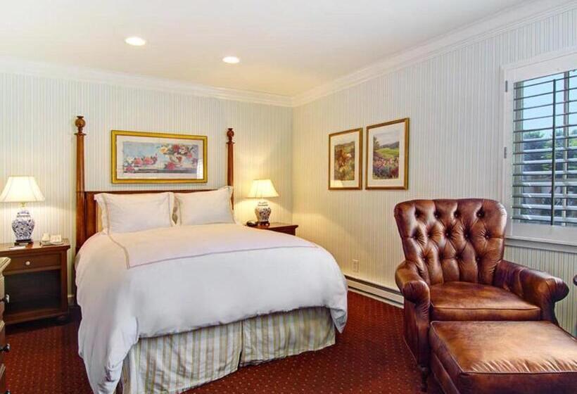 Номер Стандарт, Wayside Inn