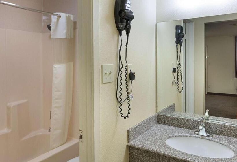 חדר סטנדרט לארבעה, Motel 6livingston, Tx