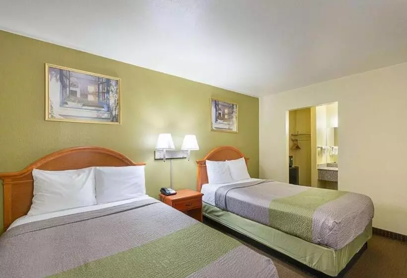 デラックスの４人部屋, Motel 6livingston, Tx