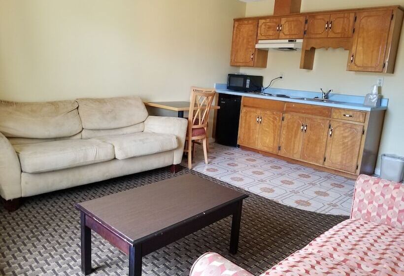 جناح عائلي غرفتين نوم, Royal Inn  Anniston