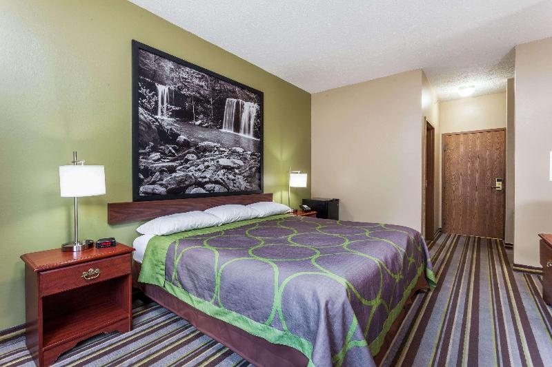 غرفة قياسية سرير كينج, Super 8 By Wyndham La Grange Ky
