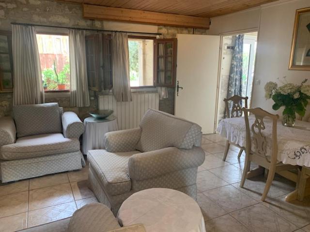 １階の１ベッドルームアパートメント, La Cour Des Cloches