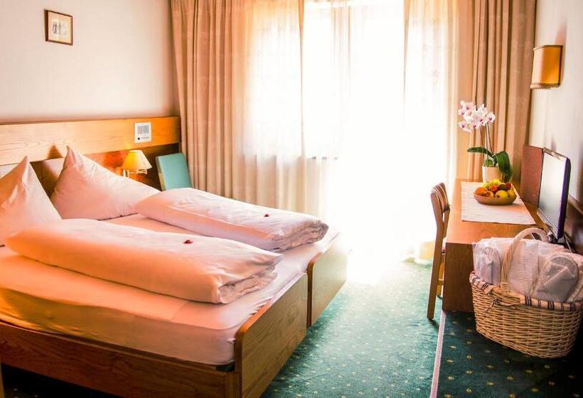 四人标准间, St. Pankraz