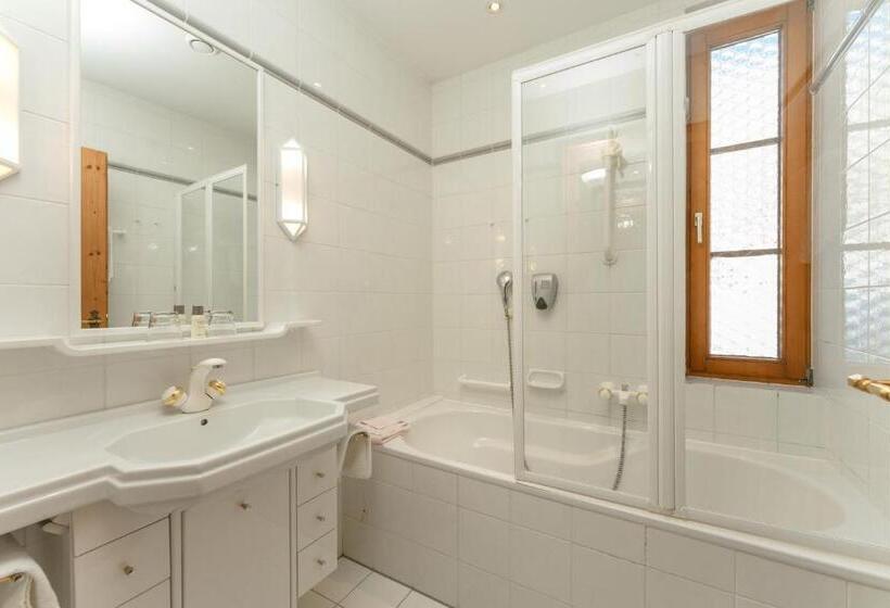 غرفة قياسية, Ramsauhof