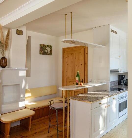 شقة غرفة واحدة, Ramsauhof