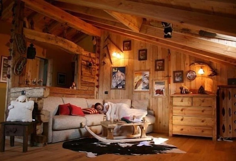 סוויטה דלוקס, Tivet