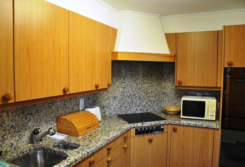 דירת שלושה חדרים, Chalet Miravalle