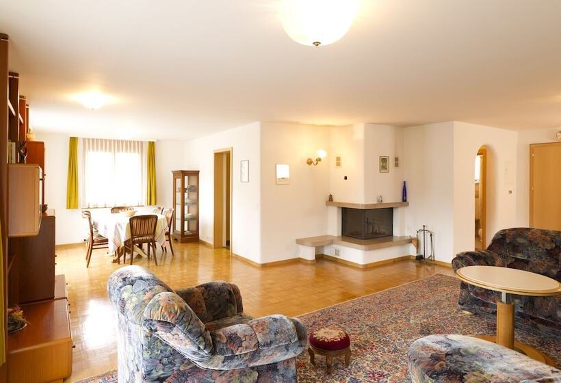 Апартаменты 3 Спальни, Chalet Miravalle