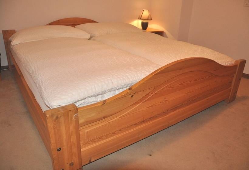 דירת שלושה חדרים, Chalet Miravalle